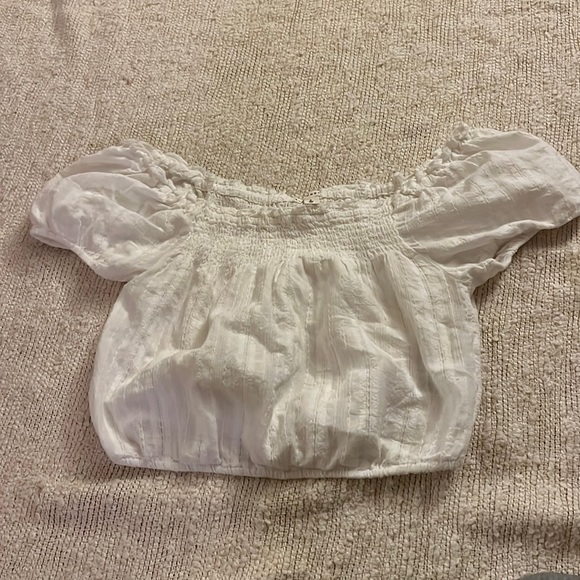 White off the shoulder crop top - Picture 1 of 2